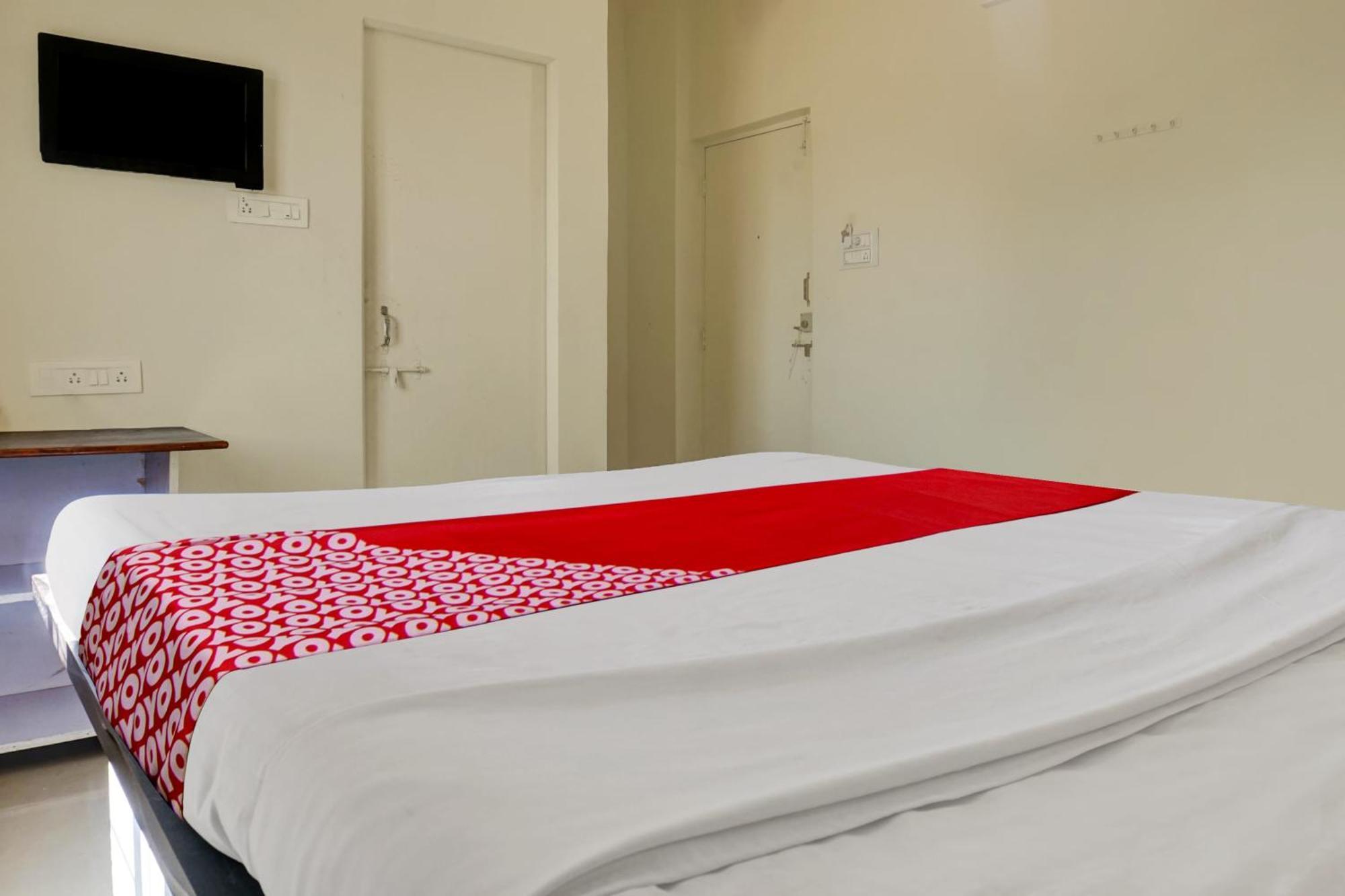 Hotel O Happy Homely Stay Sasvad Eksteriør billede